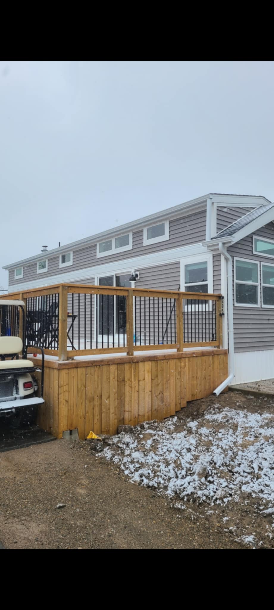 Seamless gutter installation in London Ontario